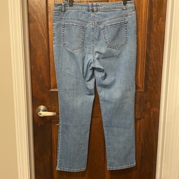 Charter club classic straight blue denim jeans. - Picture 5 of 6